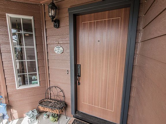 3rd image of 16500 NE 79th St