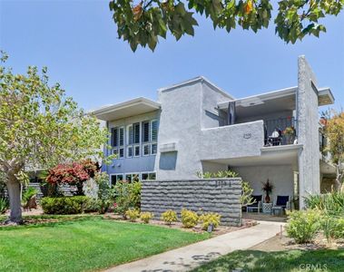 2109 Via Puerta UNIT A, Laguna Woods, CA, 92637