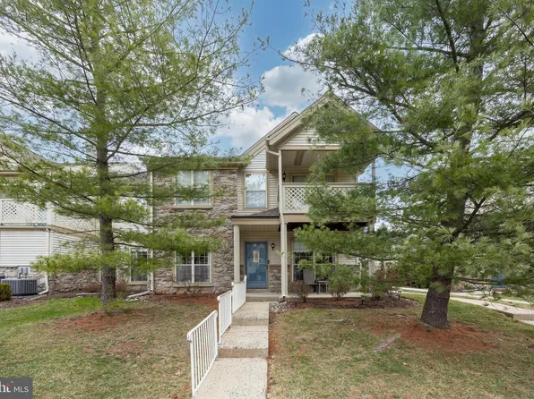 2409 Foxmeadow Cir #2409, Royersford, PA 19468
