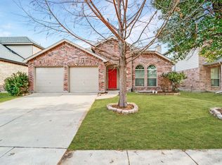 229 Bluefinch Dr, Little Elm, TX 75068