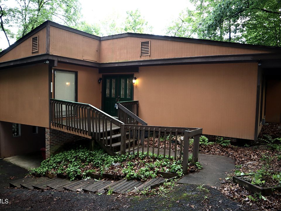 1st image of 1904 Eastwood Dr