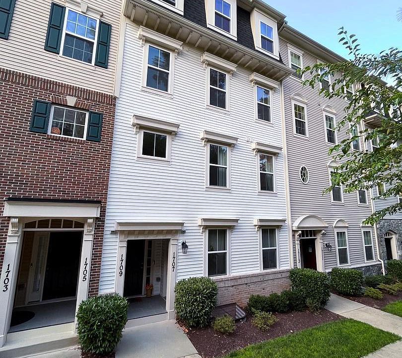 1st image of 1707 Fieldstone Ct