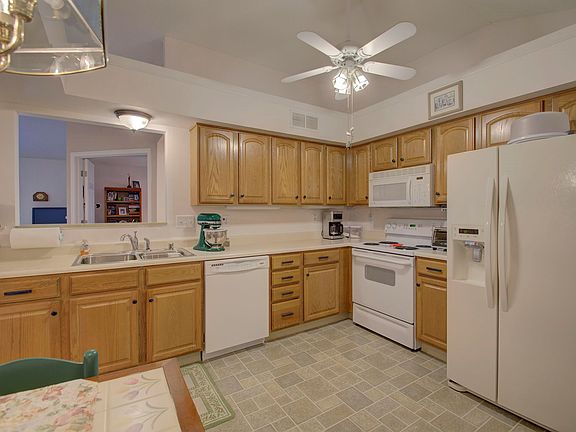 2nd image of 5371 Millstone Ct Unit 4L