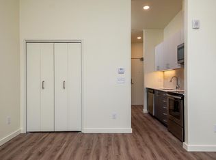 2919 SE Division St APT 403, Portland, OR 97202