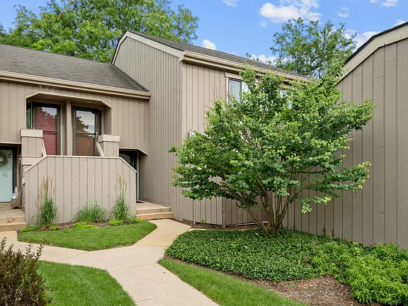 2nd image of 1285 Oak Hill Rd APT D
