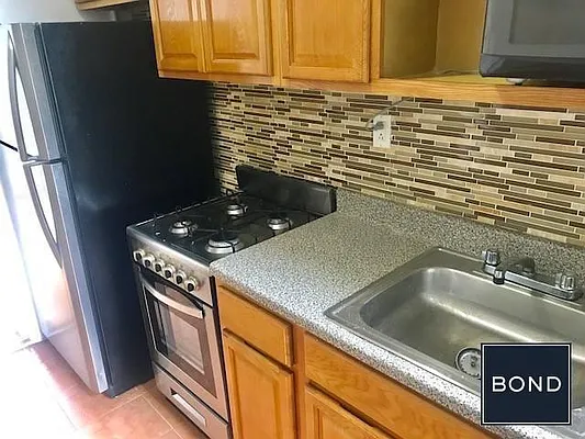 Rented by Bond New York | media 24