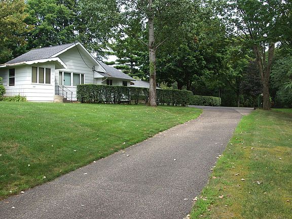3rd image of 5065 Hooper Lake Rd