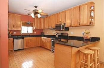4th image of 15257 Walnut Dr