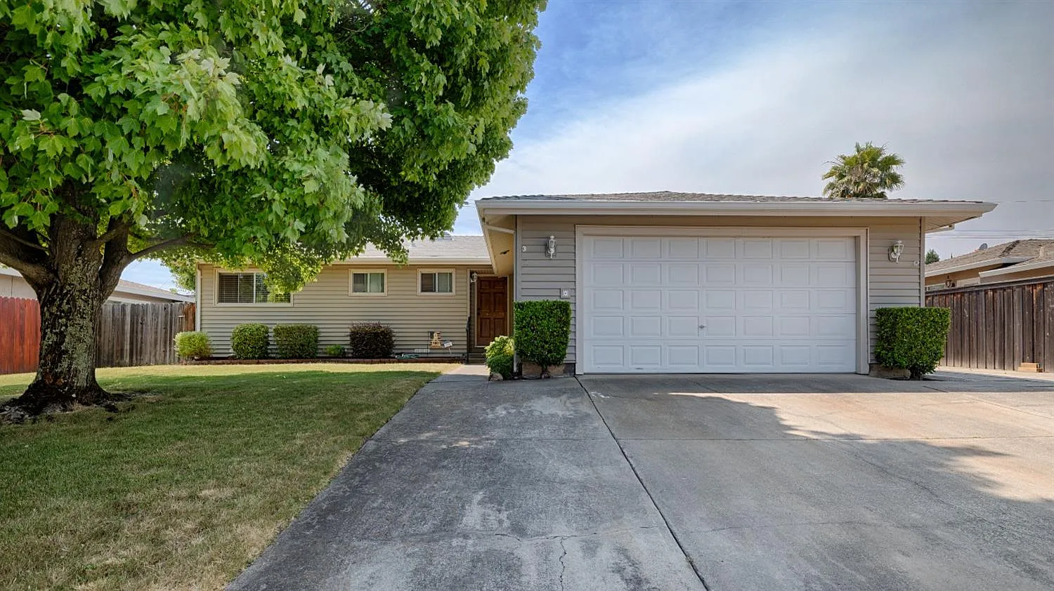 3 bed, 1248 sqft, $2,950 — Photo 1