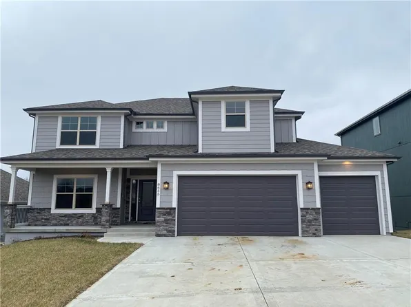8655 NW 74th Terr, Kansas City, MO 64152