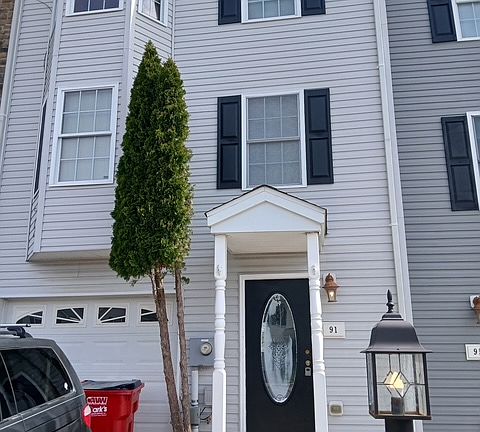 2nd image of 91 Fuzzy Tail Dr