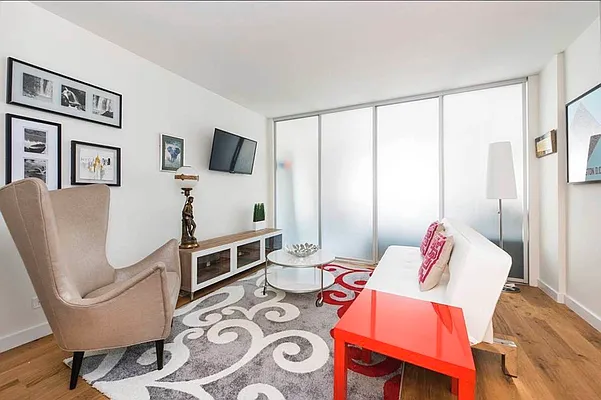 Rented by Olympia House Delaware LP | media 29