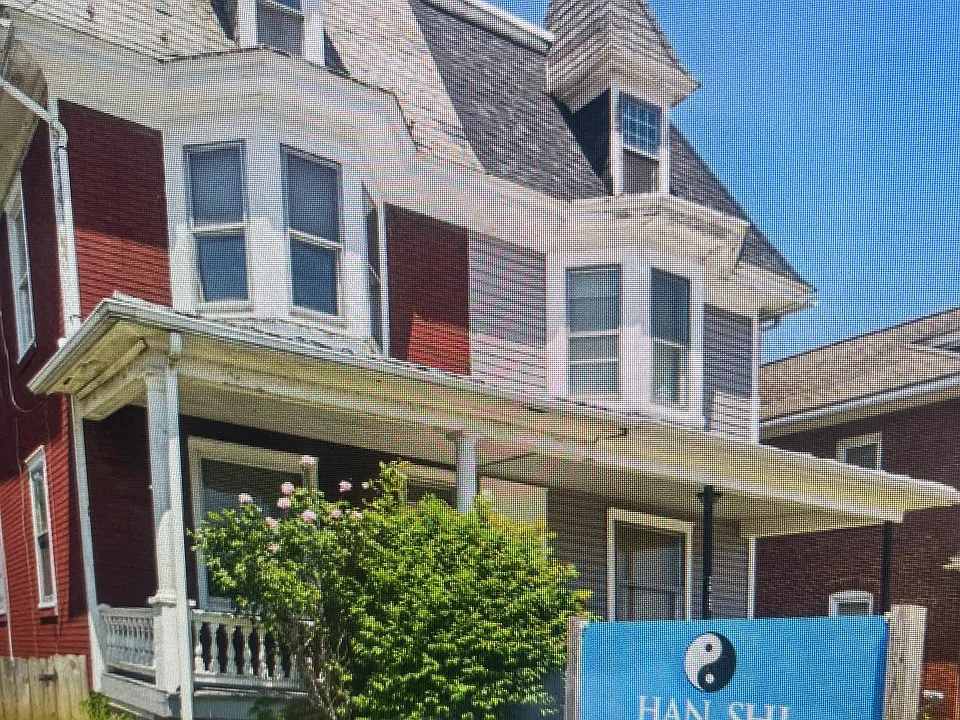 2029 Penn Ave