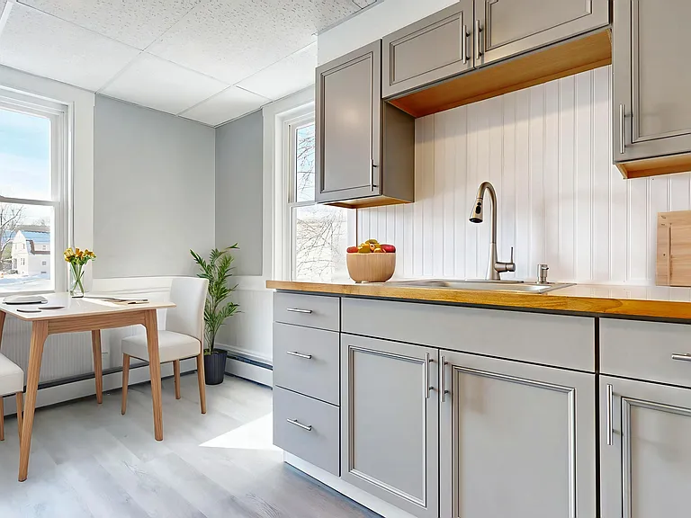 27 Nason St #D — Photo 2