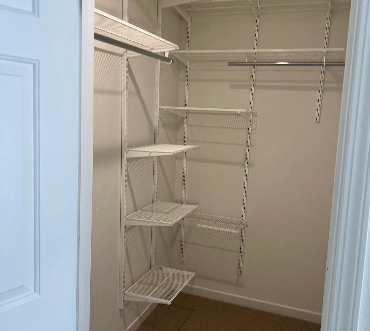 3 bed, 1700 sqft, $5,000 — Photo 4