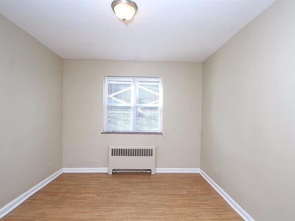 4th image of 1607 Asmann Ave
