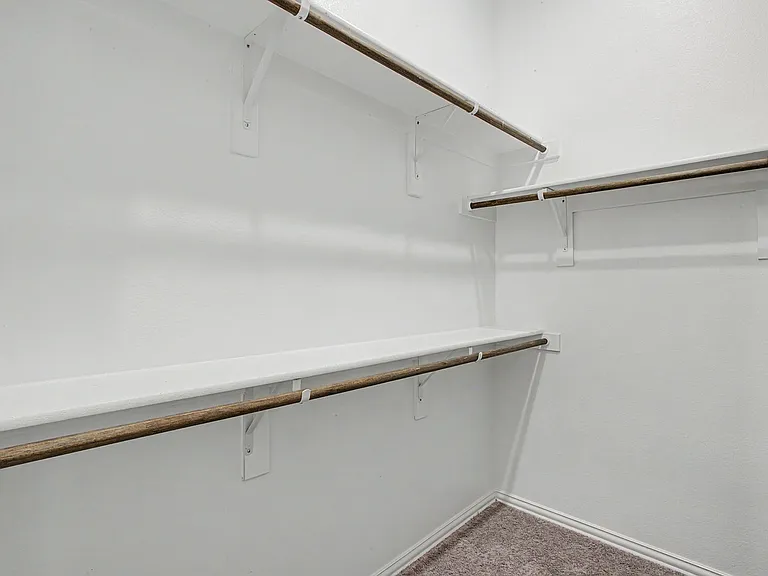 1004 Deer Ridge Dr — Photo 13