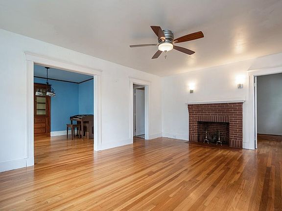 5th image of 23 Berlin Ave