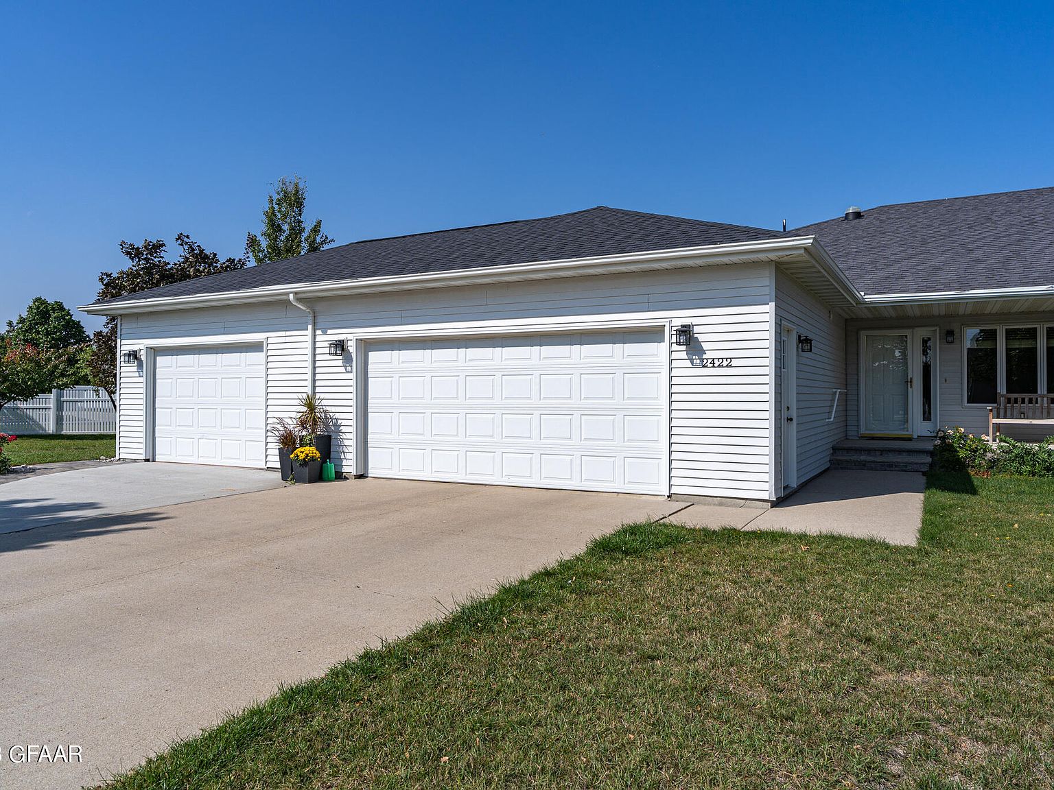 2422 Pembrooke Dr, Grand Forks, ND 58201 Zillow