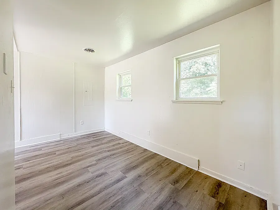 1 bed, $999 — Photo 4