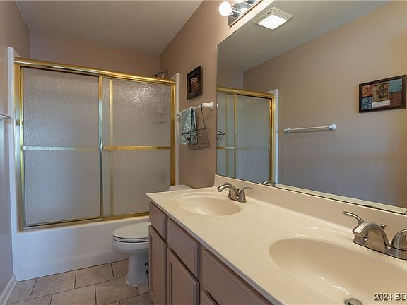 4th image of 180 Lakeview Resort Blvd #3C