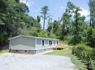 157 Berry St, Spruce Pine, NC 28777