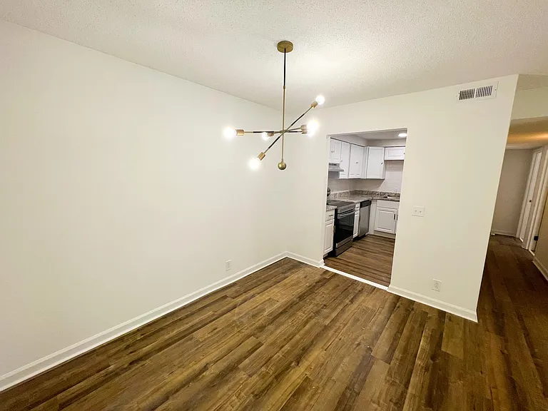 500 Paragon Mills Rd #M18 — Photo 13