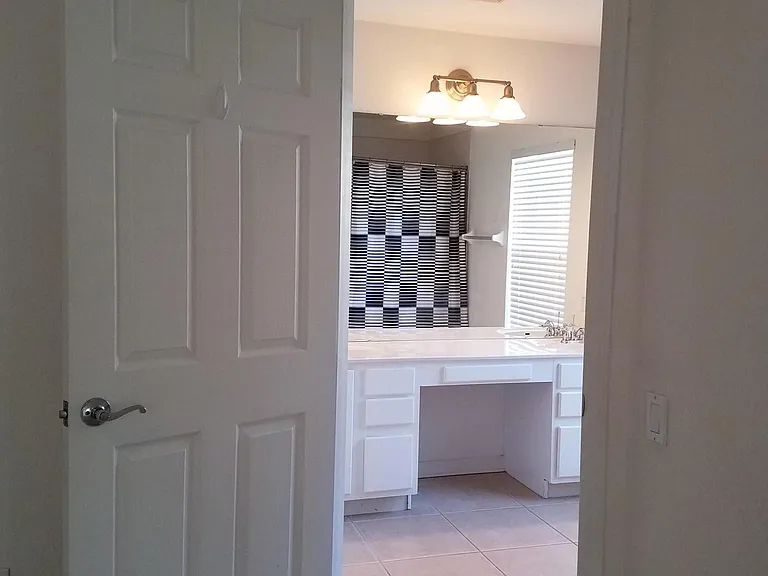 831 Enclair St — Photo 9