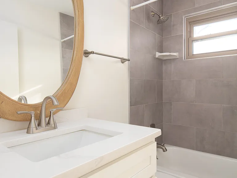 2116 Saint Teresa Dr — Photo 8