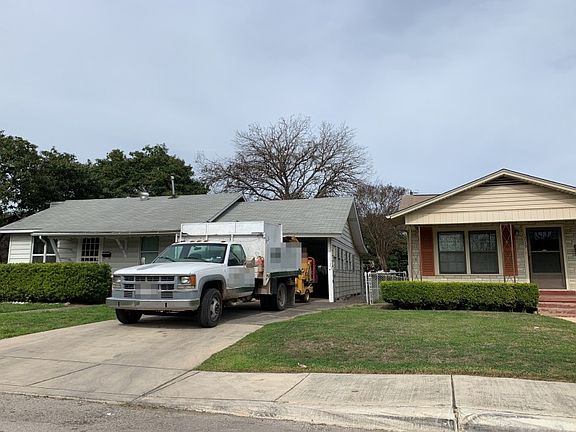 2nd image of 719 Jennings Ave