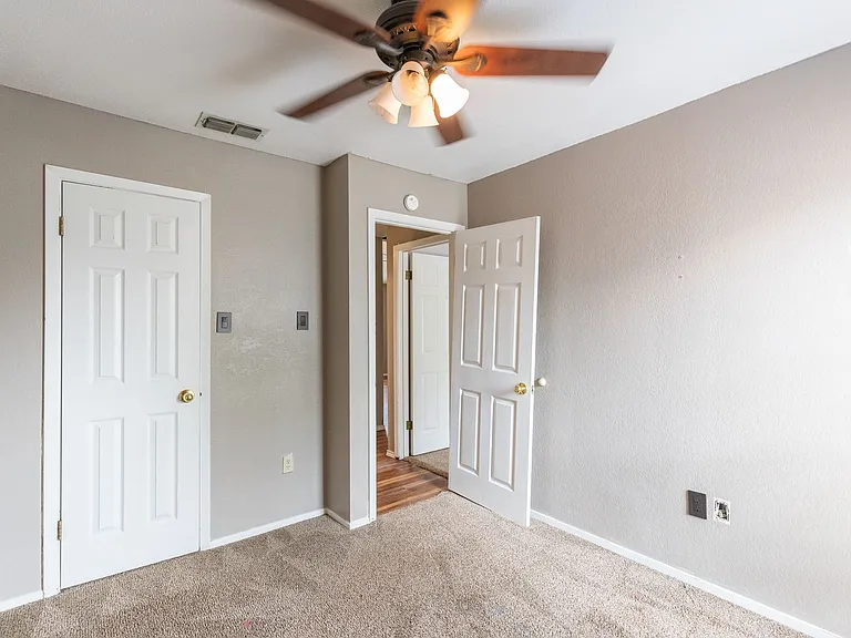 3902 Karen Dr — Photo 12