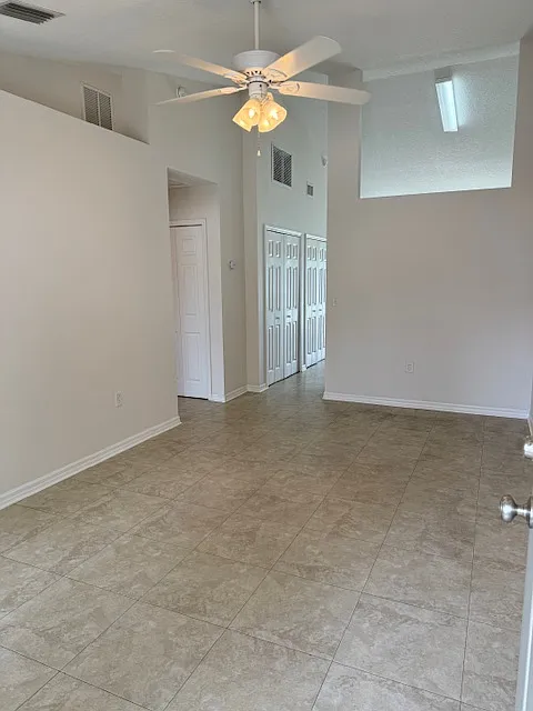814-2 S Grand Hwy