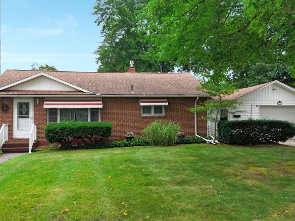 624 Helena St, Dowagiac, MI 49047