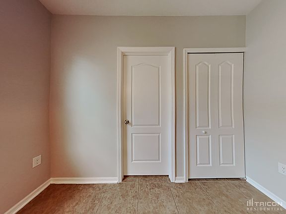 5th image of 257 Sherri Lee Ln