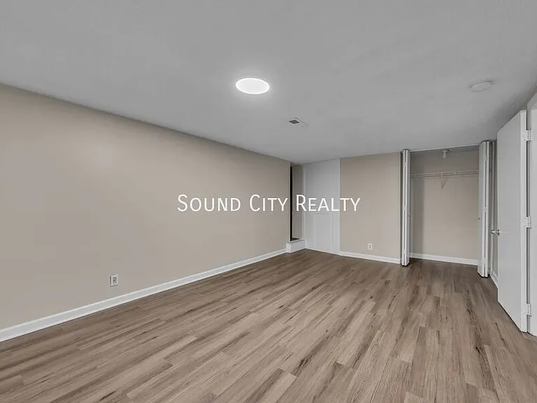 2820 Saint Edwards Dr — Photo 17