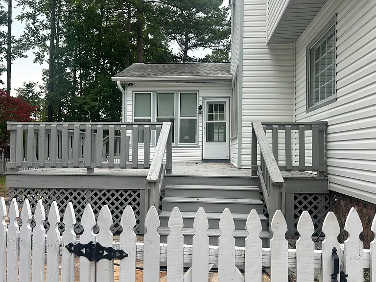 3909 Benjamin Ct — Photo 3