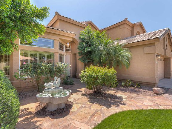 3rd image of 2081 E Sierra Madre Ave
