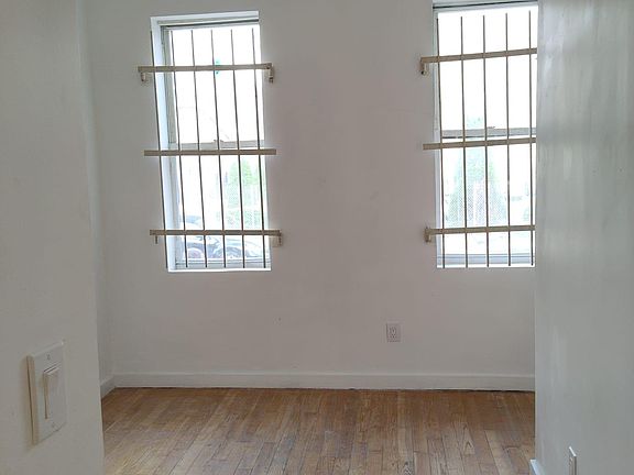 3rd image of 612 S 15th St #1F