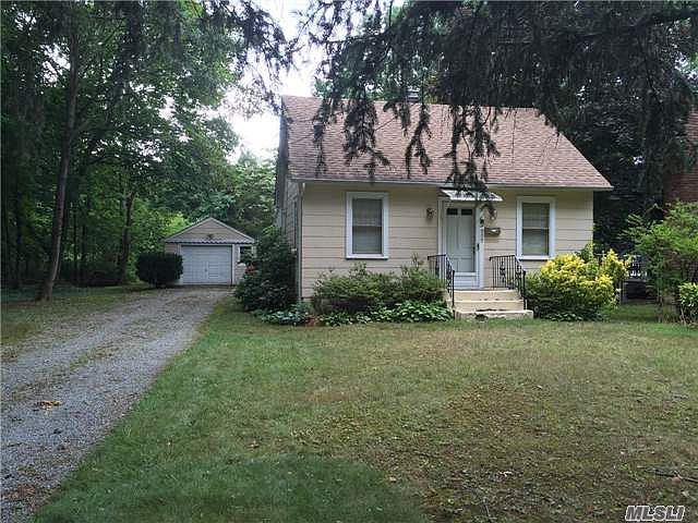 1st image of 909 6th St