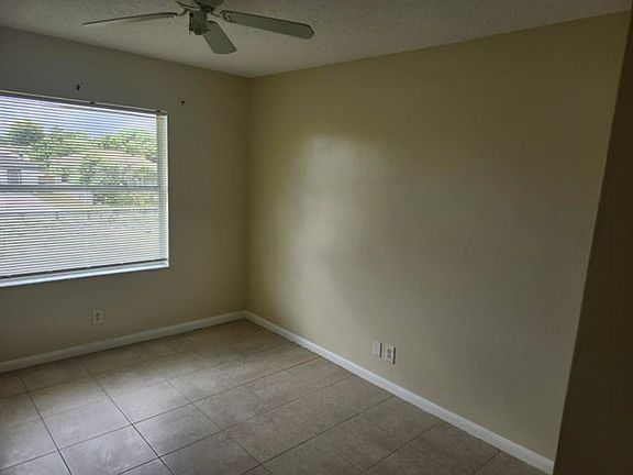 3rd image of 621 Cypress Way #W
