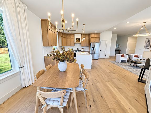 5th image of 20803 NE 83rd St