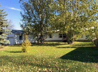 24 1st St NE, Sawyer, ND 58781