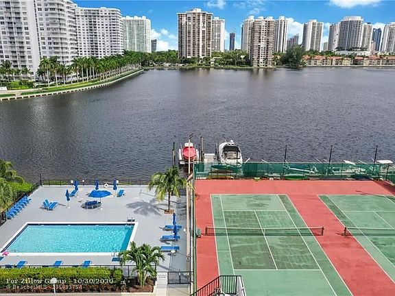 2nd image of 2780 NE 183rd St APT 1102