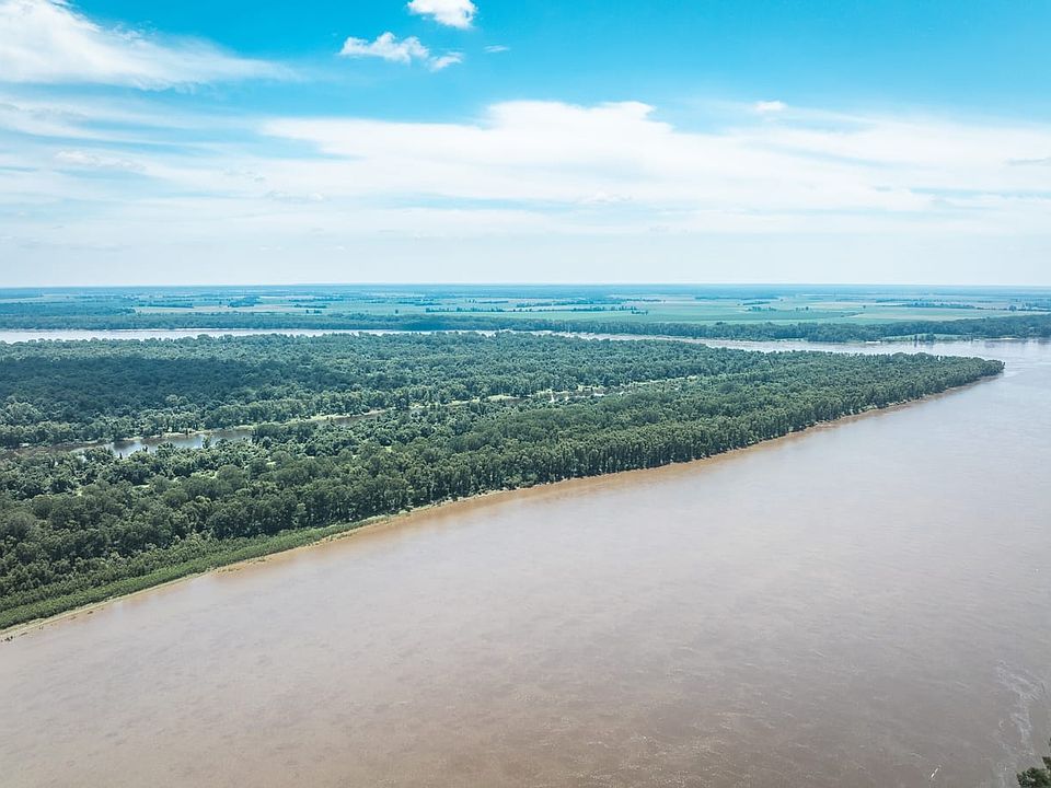 1st image of Island
