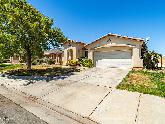 3rd image of 42955 Carpenter Dr