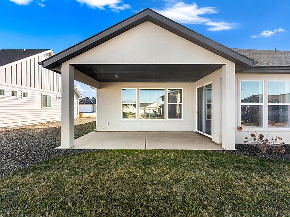 7th image of this home
