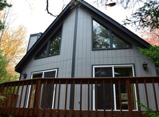 314 Paxinos Dr, Pocono Lake, PA 18347
