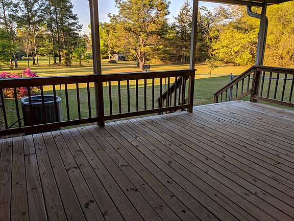 3rd image of Sunrise Dr