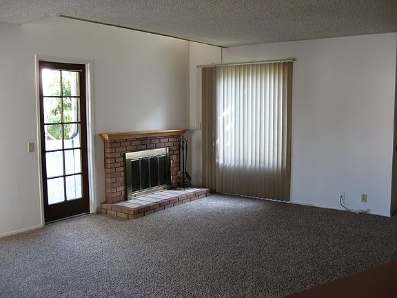 2nd image of 3946 Voltaire St