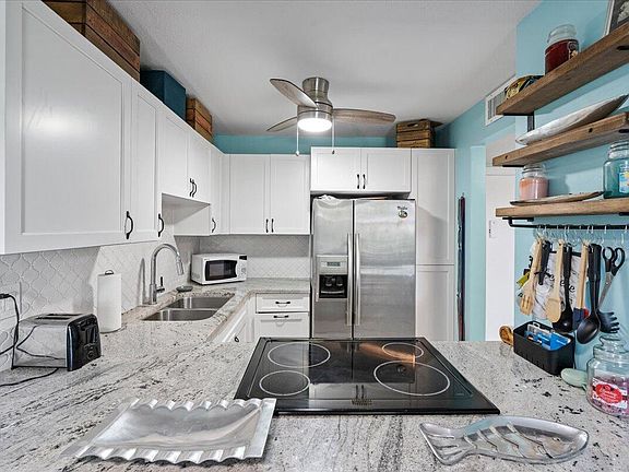 4th image of 2020 N Atlantic Ave #105